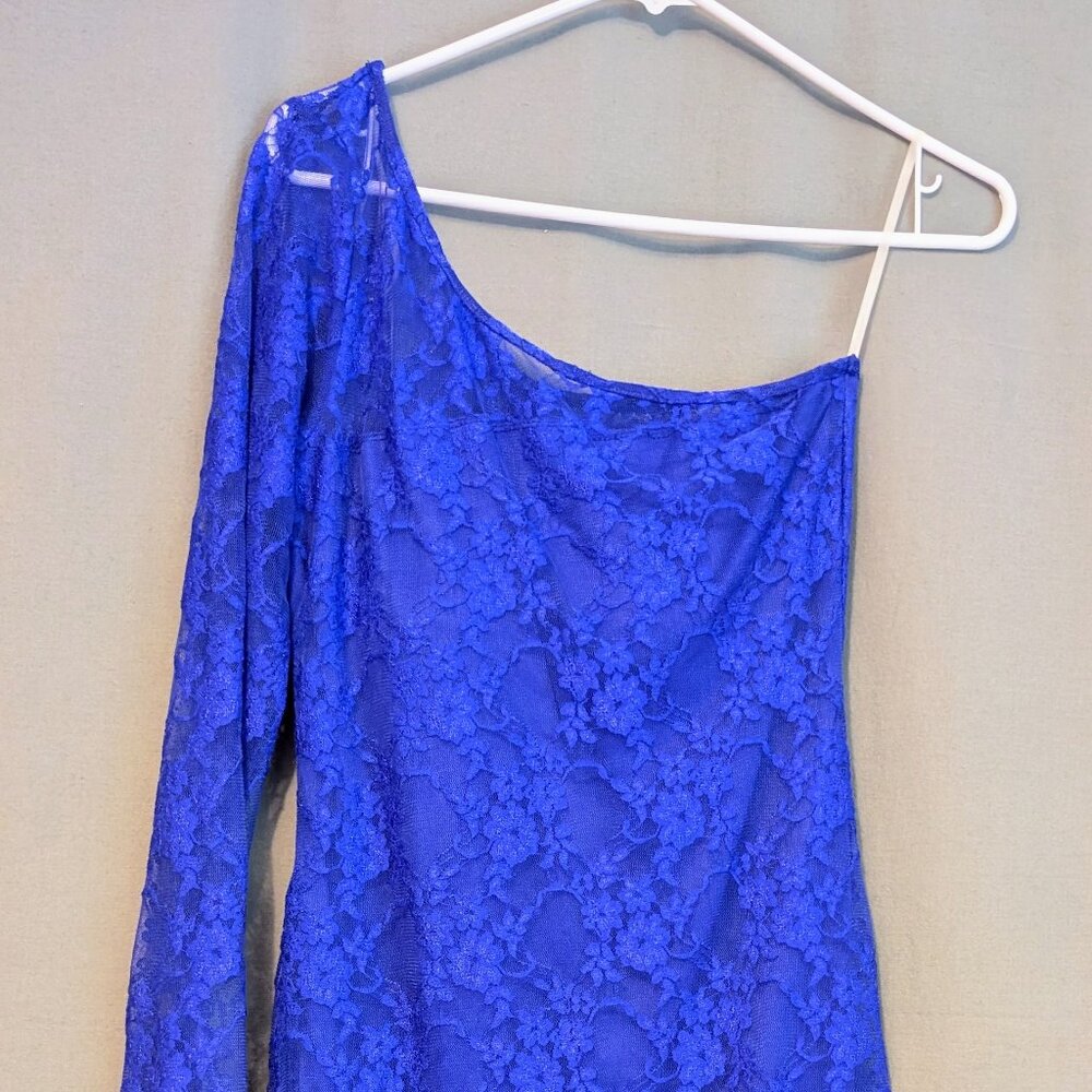 Blue lace, one-sleeve Trixxi dress - size small